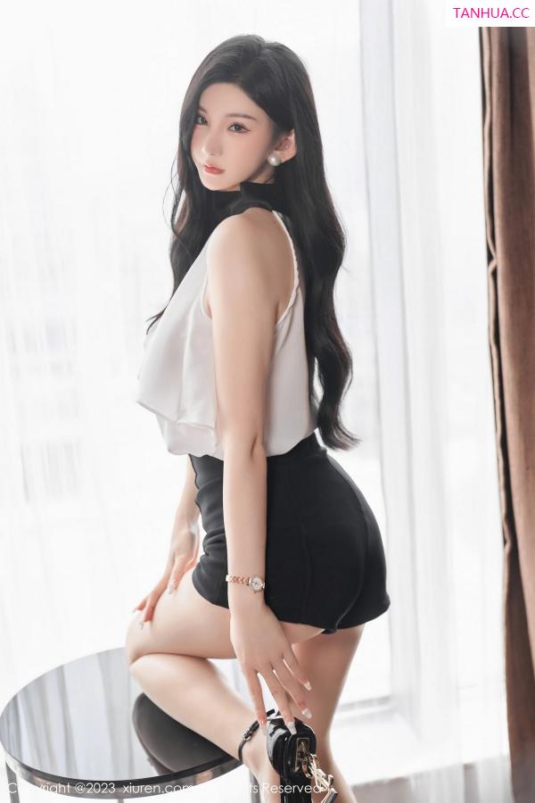 周于希dummy  [XiuRen]高清写真图 2023.03.17 No.6435 周于希Sally 美臀丝袜第27张图片